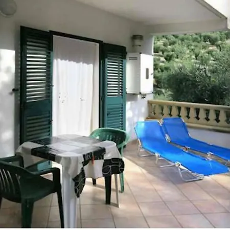 بيت للعطل Immersa Nel Verde بيسْكيتْشّي