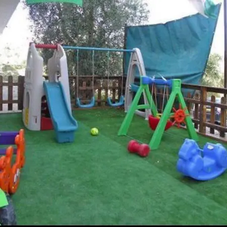 Immersa Nel Verde بيت للعطل بيسْكيتْشّي